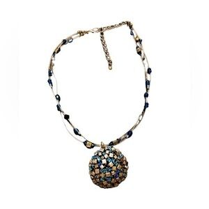 Deep blue wired layered statement pendent necklace